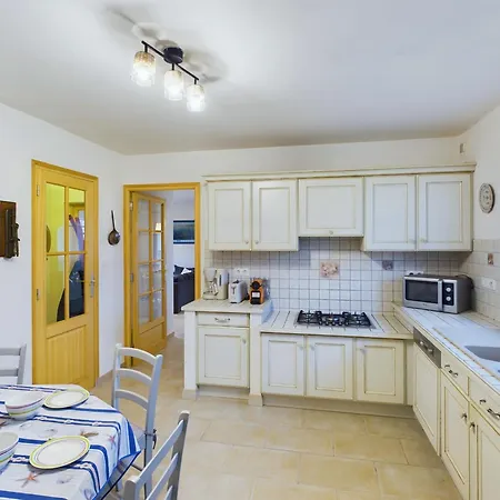 بيت للعطل Kerity, Maison Pour 9 Avec Jardin
